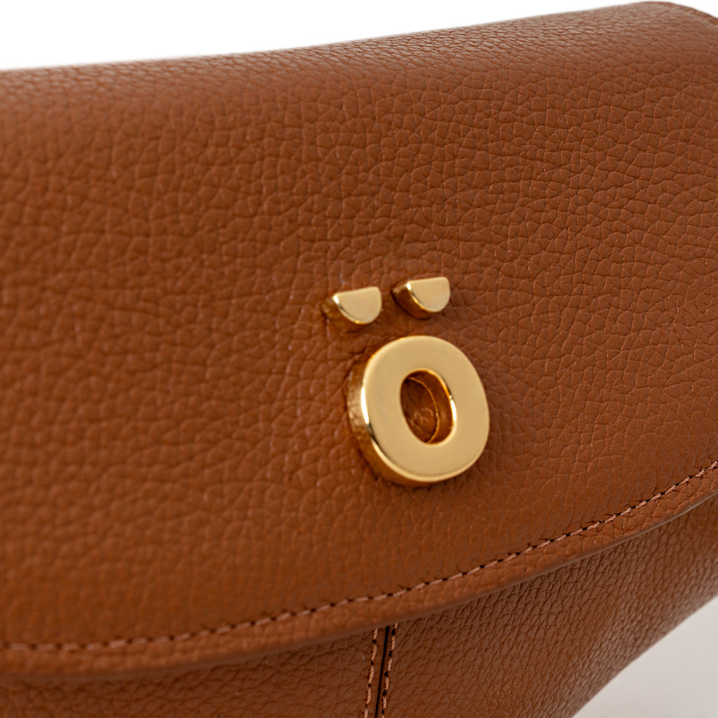 PöSH ICON - Bolsa Pochete Versátil de Couro Caramelo